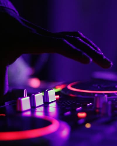 Événement festif avec ambiance musicale